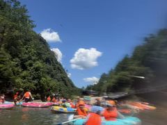 -安吉龙王山峡谷漂流