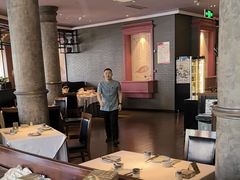 -八府香鸭·啫啫煲(华山路店)