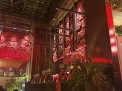 -FOUR PLAY BAR