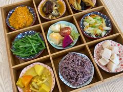 -轻蔬不用等·素食(江苏路店)