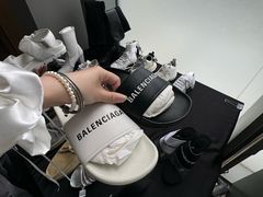 -广州周大福金融中心