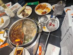 -魁牛·潮汕牛肉自助火锅(沈辽路万达店)