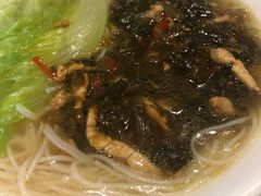 雪菜肉丝米粉-龙记烧腊茶餐厅(常德路店)