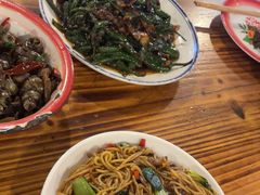 -冶建镜子·老南昌大排档·江西虾王(总店)