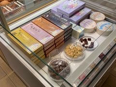 面包甜点陈列柜-好利来(宣武门店)