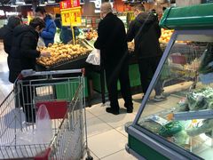 -家乐福(四元桥购物中心店)