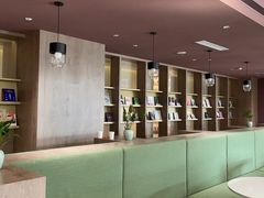 -上海虹桥中心爱琴海亚朵S酒店