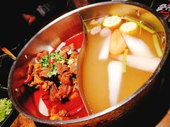 特色牛腩鸳鸯锅-左庭右院鲜牛肉火锅(环球港店)