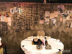 包厢-鲜入围煮花胶鸡海鲜火锅