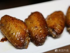 -玛格萝妮比萨屋(四平店)