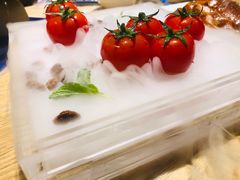 番茄脆菇沙拉-小大董·烤鸭(王府井apm店)