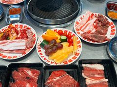 -哈哈碳都·牛肋条无限自助烤肉(台江万达店)