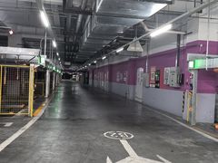 -浦江万达停车场