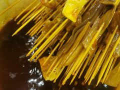 -拈签一笑黄牛肉辣卤串串