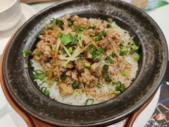 咸鱼肉饼煲仔饭-香港茶餐厅文化体验馆(茶山镇店)