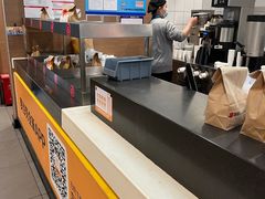 -麦当劳(轻轨曹杨路店)