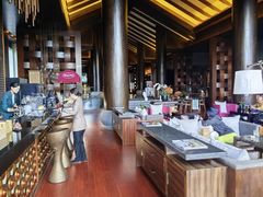 -时光吧·大堂吧·丽江和府洲际度假酒店