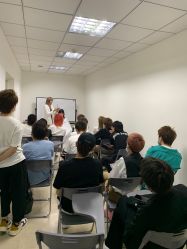 -BULB STUDIO 巴柏明星发型工作室