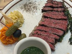 -Mark&Mars Restaurant