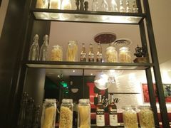 -必胜客(济微路店)