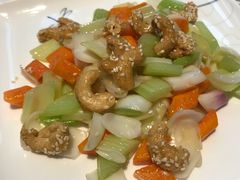 西芹百合炒腰果-花城苑广府菜(侨鑫店)