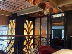 -Mogul Eatery·大亨餐酒馆