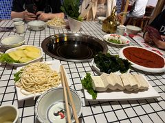-山悦里 山野·鲜火锅(罗斯福广场店)