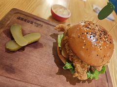 -Famous肥猫墨西哥音乐餐吧(五棵松华熙LIVE店)