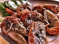 -J Daeng Seafood
