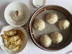 鲜肉锅贴-蒋家桥饺面店(奥邦店)