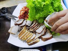 泡菜包肉-金明子八带鱼馆(正宗韩国连锁店)