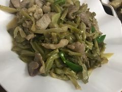 榨菜炒肉-老兵牛蹄店(下沙店)