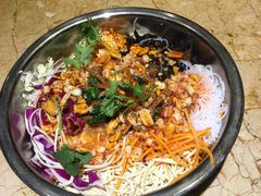 -喝丢一只鞋辣炒海鲜小烧烤(三八广场店)