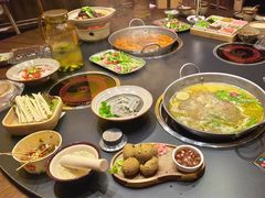 -野山舂·贵州现舂酸汤牛肉(东山店)