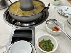 -阿妈土锅鸡