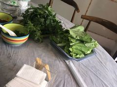 -鲁朗纳麦石锅鸡庄园
