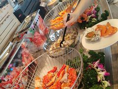 -宝利来国际大酒店-凤凰阁旋转餐厅