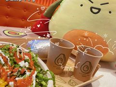 -油梨树 AVOCADO TREE(亮马桥店)