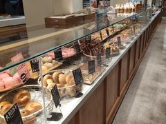 面包甜点陈列柜-分子跳动鲜活面包(五一大道店)