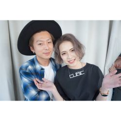 -God Hands发型设计复古会所