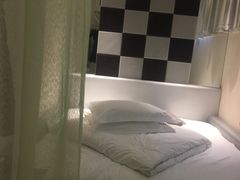 -Zsmart智尚酒店(上海北外滩四川北路东宝兴路地铁站店)