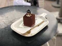 -UNI UNI(环亚凯瑟琳店)