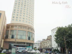 门面-武汉五月花大酒店(武昌火车站中南路地铁站店)