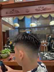 -尼特斯男士发型馆