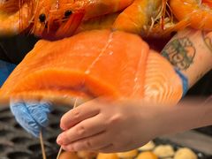 -广州万富希尔顿酒店·感趣自助餐厅·金秋蟹宴生蚝海鲜刺身