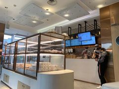 面包甜点陈列柜-奈雪的茶(东原悦荟店)