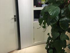 -美酷口腔牙齿矫正(江桥万达店)