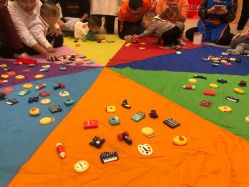 -孩子王(奥克斯广场店)