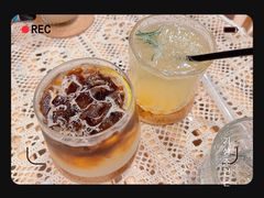 -C.Y Cafe