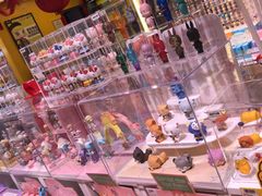 -泡泡玛特POPMART(杭州乐堤港店)